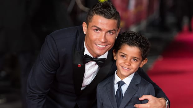 cristaino-ronaldo-son-critics.jpg